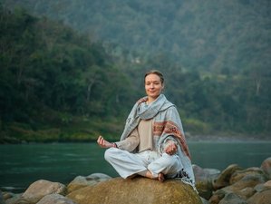 59 jours-500h en formation de professeur de yoga kundalini et hatha avec sonothérapie et acro yoga à Rishikesh