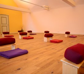 6 Tage: Kraft der Ruhe - Soul und Yin Yoga, Gedankenfasten, Wandern im Kloster (Eifel), Deutschland - Photo 3