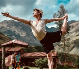 30 días de formación de 300 horas en yoga terapéutico y ayurveda en el Bhakti Yoga Ashram, Cusco, Perú - Photo 2