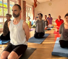 24 jours en stage de certification de yoga hatha 200h dans la campagne indienne - Photo 3