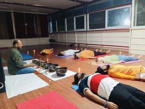 4 Day Body and Mind Detox with Ayurvedic Therapy Retreat and Daily Yoga in Rishikesh, India