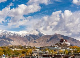 Lhasa, Tibet Retreats und Reisen