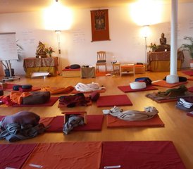 116 Tage Achtsamkeit, Schweige, Yoga und Meditation Retreat im Rosenwaldhof, Deutschland - Photo 1