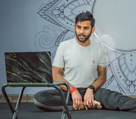 7Self-Paced 200-Hour Multi-Style Online Yoga Teacher Training Course With 50 Hours of Live Sessions - Photo 1