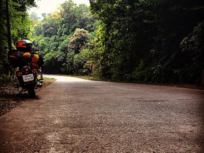 9 Day "Tropical Twister" Guided Loop Motorcycle Tour in Goa and Karnataka, India photo 8