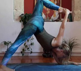 Formación online autodidacta de profesorado de yoga Vinyasa, Hatha y restaurativo de 300 horas con 30 horas en directo - Photo 4