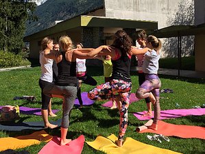 22 Tage 200-Stunden Vinyasa Yogalehrer Ausbildung in Chamonix, Auvergne-Rhône-Alpes