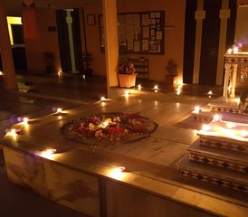 27 jours-200h en formation de professeur de yoga corps-esprit-énergie à Nashik, Inde avec guérison Reiki - Photo 4