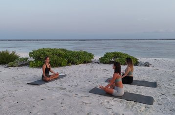 8 Tage Yoga-Retreat mit täglichem Schnorcheln in Thimarafushi, Malediven