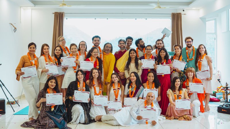 25 jours-200h en formation de professeur de yoga hatha ashtanga vinyasa à Rishikesh, Inde