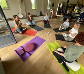 3 jours en stage de yoga en pleine nature en Normandie, France - Photo 2