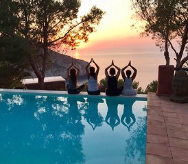 7 jours en stage de formation de professeur de yin yoga 60h avec les cinq éléments et thérapie fasciale à Ibiza, Espagne - Photo 4