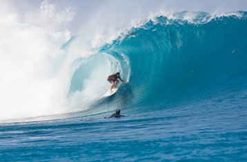10 jours en stage de surf tropical à Siberut, îles Mentawai, Sumatra occidental, Indonésie