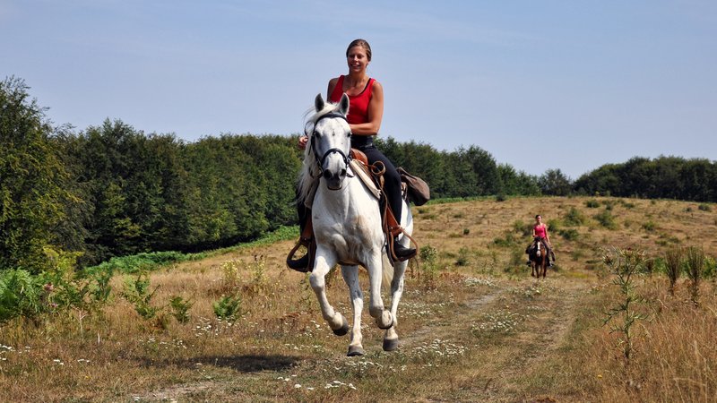 8 Day Orpheus Trail Horse Riding Tour in Bulgaria