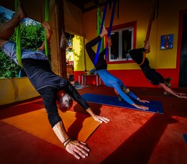 7 Tage Yoga-Intensivkurs, Aerial Yoga, Klangmeditation und Afghanisches Gehen auf Madeira, Portugal - Photo 2