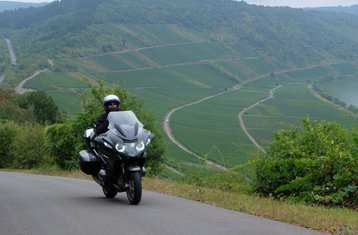 7 días de ruta guiada en moto por el corazón de Europa en Francia, Bélgica, Alemania, Luxemburgo y Países Bajos