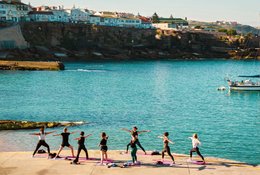 4 Tage Yoga-, Surf-, Flow- und Stillness-Retreat mit The Salty in Ericeira, Portugal