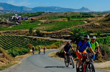 8-Daagse Privé Groepsreis naar het Hart van Rioja: Begeleide Fietstour in Spanje