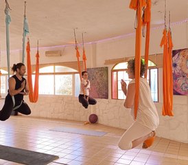 3-Daagse in een Tropische Tuin met Aerial Yoga, Ontspannende Massage en Michelin-Chef · Motril, Granada - Photo 5