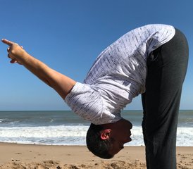 07 Days of Meditation, Asanas, Constellations and Yoga Philosophy Beside the Beach in Cullera, Spain - Photo 1