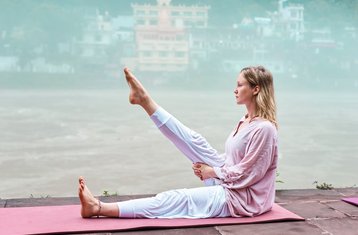 24 Day 200-Hour, Ashtanga, Vinyasa, Yin Teacher Training & Sound Healing in Rishikesh, India