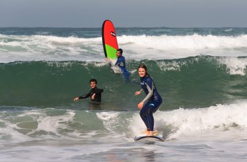 8 jours en stage de surf et yoga - une expérience immersive dans le parc naturel de Sintra-Cascais, Lisbonne, Portugal