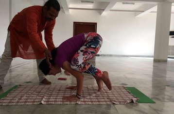 15 Tage 100-Stunden Intensive Weiterbildung für Yogasuchende: Yogalehrerausbildung in Rishikesh, Indien