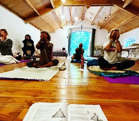 5 jours en stage de yoga kundalini et sonothérapie en Ardèche, France - Photo 2
