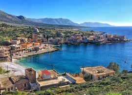 Mani Halbinsel Retreats und Reisen