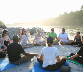 25 jours-200h en formation de professeur de méditation et yoga nidra à Rishikesh, Inde - Photo 2