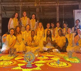 26 días de TTC de yoga Vinyasa y Hatha de 200 horas diseñando clases de yoga transformadoras en Kerala, India - Photo 5