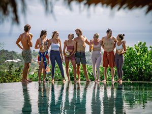 49 Tage 500-Stunden MultiStyle Hybrid Yogalehrer Ausbildung im Ocean View Resort am Bingin Beach, Bali, Indonesien