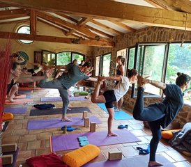 7 jours en stage de yoga hatha, vinyasa, et méditation kundalini à Soudorgues, Cévennes, France - Photo 2