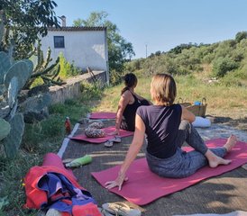 8 Tage Kleingruppen-Saftdetox-Retreat mit Yoga, Massage und Coaching in Girona, Spanien - Photo 5