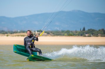 8 jours en stage de kitesurf et yoga débutant à Lagos, Algarve, Portugal