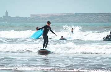 5 días de campamento de surf para principiantes e intermedios en Essaouira, Marruecos
