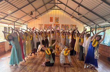 Deepen Your Practice: 28 Day 200-Hour Yoga TTC with 10 Ayurveda Massages in Kerala, Varkala, India 