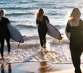 8 jours en stage de surf avec 5 cours de surf à SURFinn Lisbon, Portugal - Photo 2