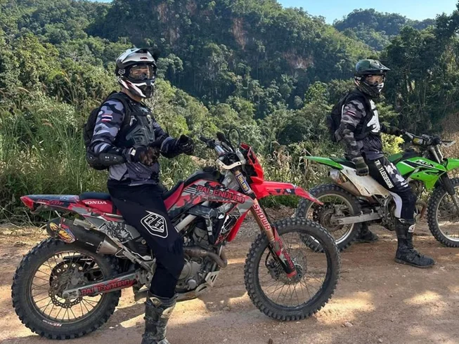 7 Day Pai Jungle Enduro and Mae Hong Son Loop 1864 Curves Guided Motorcycle Tour in Thailand photo 8