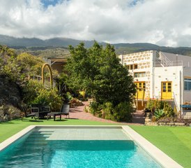 318 Tage 200-Stunden Hatha- und Vinyasa-Yogalehrer-Ausbildung in La Finca, Teneriffa, Spanien - Photo 1
