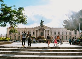 San Salvador Retreats und Reisen