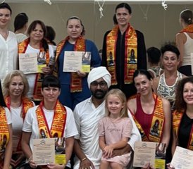 29 Tage 300-Stunden Yogalehrer Ausbildung in Rishikesh, Indien - Photo 3