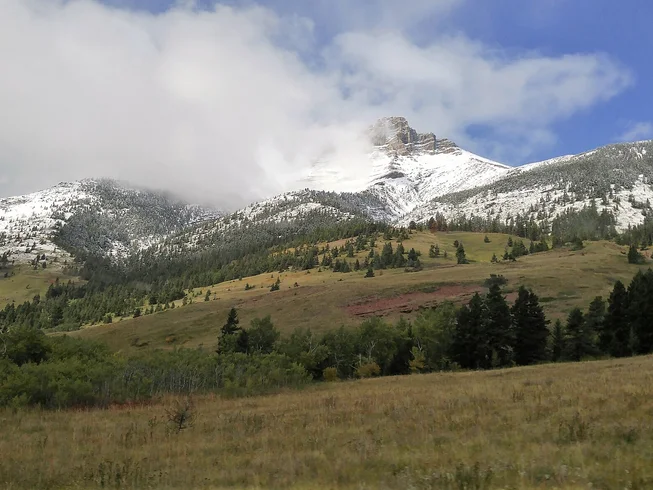 13 Day Fully-Guided Canadian Rockies Motorcycle Tour in Western Canada photo 10