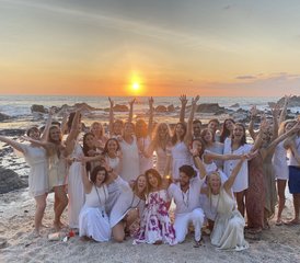 121 días de profesorado de yoga de 200 horas en Mal País, Costa Rica - Photo 1