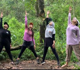 7 Day Poon Hill Yoga Trekking Tour: A Transformative Himalayan Journey in Nepal - Photo 2