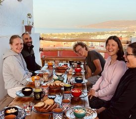 87 jours en stage de surf et yoga avec coaching personnalisé tous niveaux à Taghazout, Maroc - Photo 1