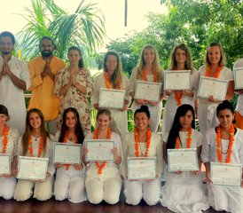 26 Tage 200-Stunden Ganzheitliche Hatha-Vinyasa-, Ayurveda-Yogalehrer Ausbildung in Rishikesh, Indien - Photo 3