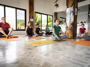 Formation De Professeur De Yoga Hybride De 200 Heures Sur 25 Jours À Puerto Galera, Philippines
