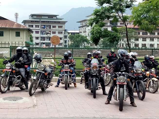 9 Day Heritage Himachal Pradesh Guided Royal Enfield Motorcycle Tour in India photo 4