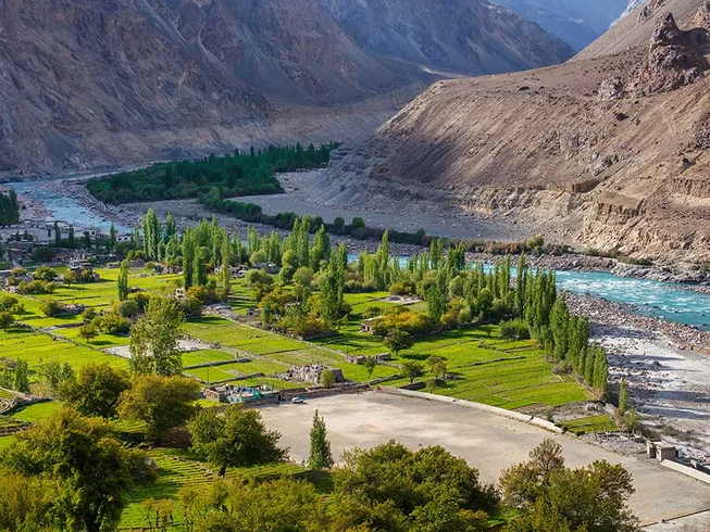 10 Day Spiti Scramble Guided Motorcycle Tour on Royal Enfield in India photo 9